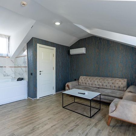Black Palace Hotel Istanbul Ngoại thất bức ảnh