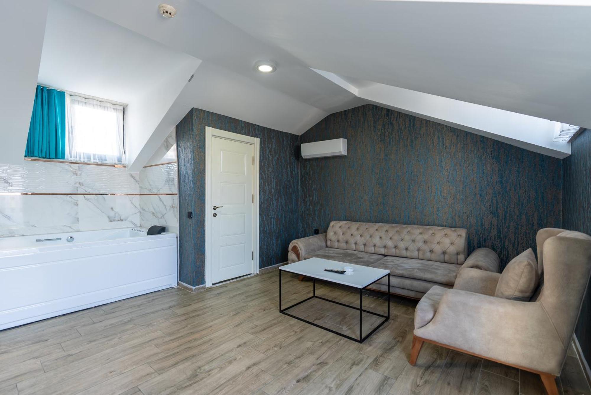 Black Palace Hotel Istanbul Ngoại thất bức ảnh